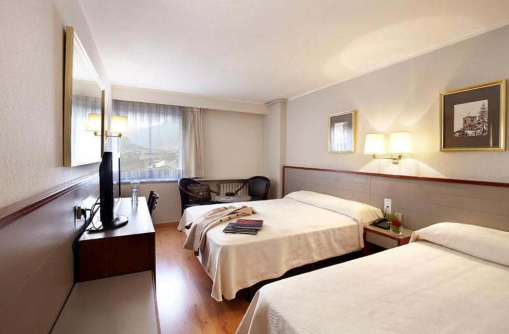 Hotel Comtes D Urgell Andorra la Vella Exterior foto